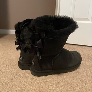 Black bow tie uggs